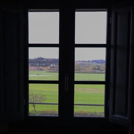 Podere Giglio Farm stay *