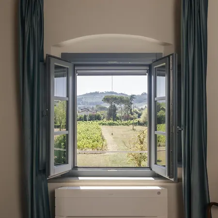 Podere Giglio Farm stay